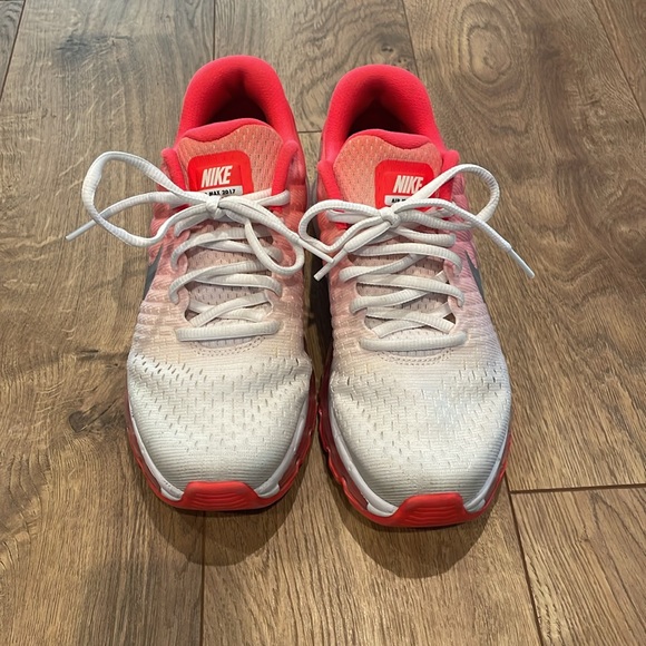 Almost New Womens Nike Air Max 2017 Pure White/Pink - Picture 3 of 8